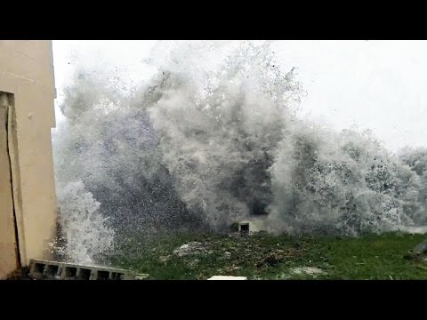 वीडियो: क्या सेंट ऑगस्टीन तूफान की चपेट में आ गया है?