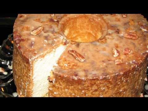 Recipe: Pecan Sour Cream Pound Cake