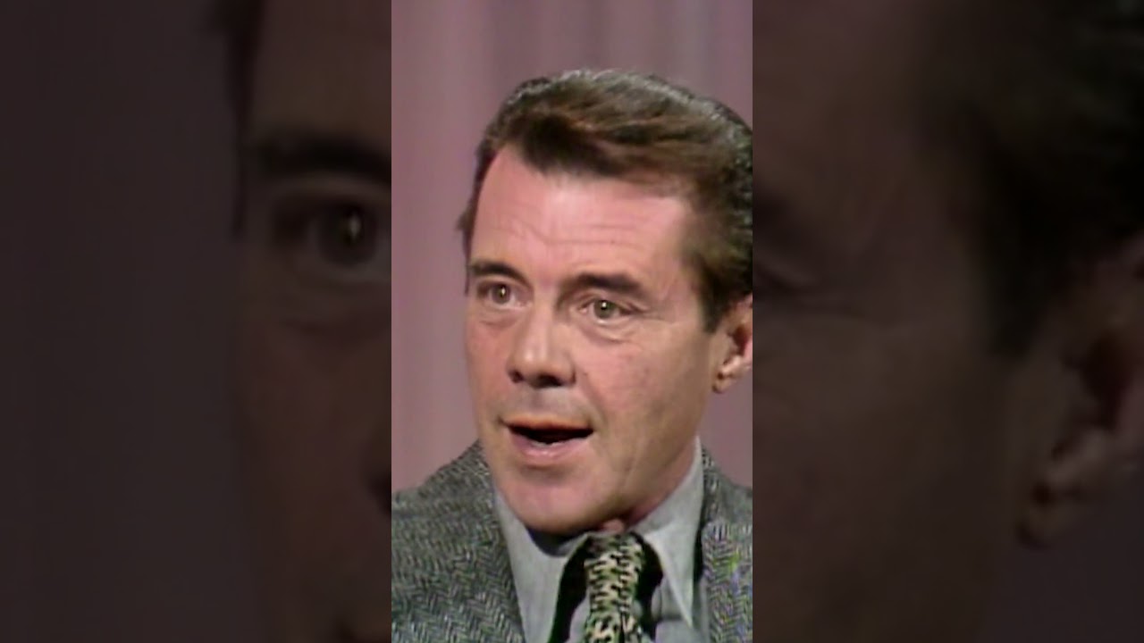 Dirk Bogarde's First Impression of Hollywood... He Was Unimpressed 😒