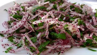 سلطة المطاعم التركية بيواظ المرافقة للمشويات سهلة وسريعة طعمها لذيذ Onion Salad