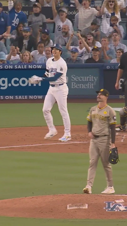 Ohtani's Game-Tying Home Run 🤯 #Ohtani #shoheiotani #MLB #Dodgers #Japan #homerun #losangelesdodgers