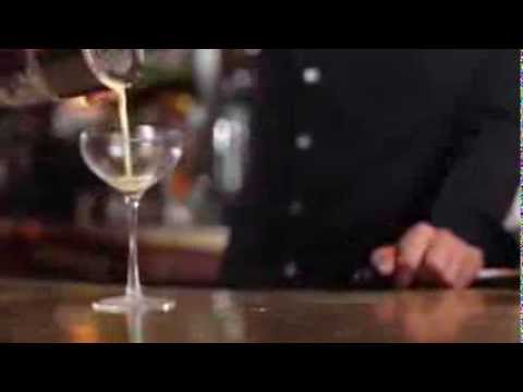 how-to-make-a-brandy-alexander-cocktail