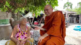 #ร่วมทำบุญธรรมะสัญจร ธ.กรุงไทย เลขที่ 140 003-2202 พระราชวัชรญาณรังษี #แม้นอายุมาก~ยังต้องดูแลลูกชาย