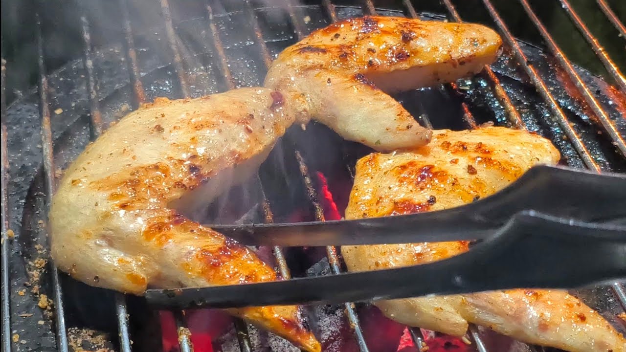 A Quiet Night with Charcoal-Grilled Chicken & Drinks [57yo Guilt