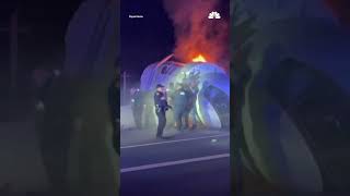 Dramatic rescue after small plane crashes on Texas highway | NBCDFW