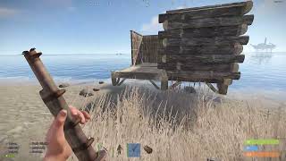 Превый ролик по RUST. Соседи-крысы уплыли на нефтянку, а зря.