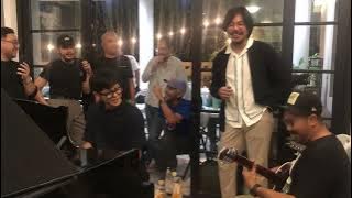 Ilman Ibrahim, Vega Antares & Bilal Indrajaya - Karolina (Jam Session at Hanin's, Jakarta 1/4/2024)
