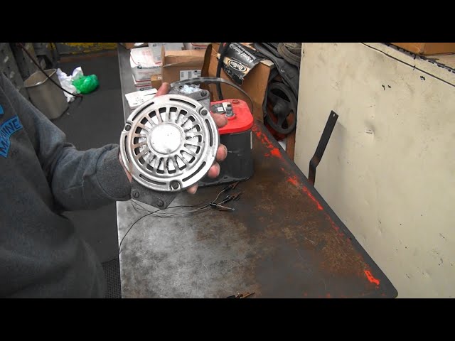 see the crap i buy on ebay 1930-41 VL 45 6V horn repair