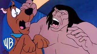 Scooby-Doo! | Running Round Ocean World | Classic Cartoon | WB Kids