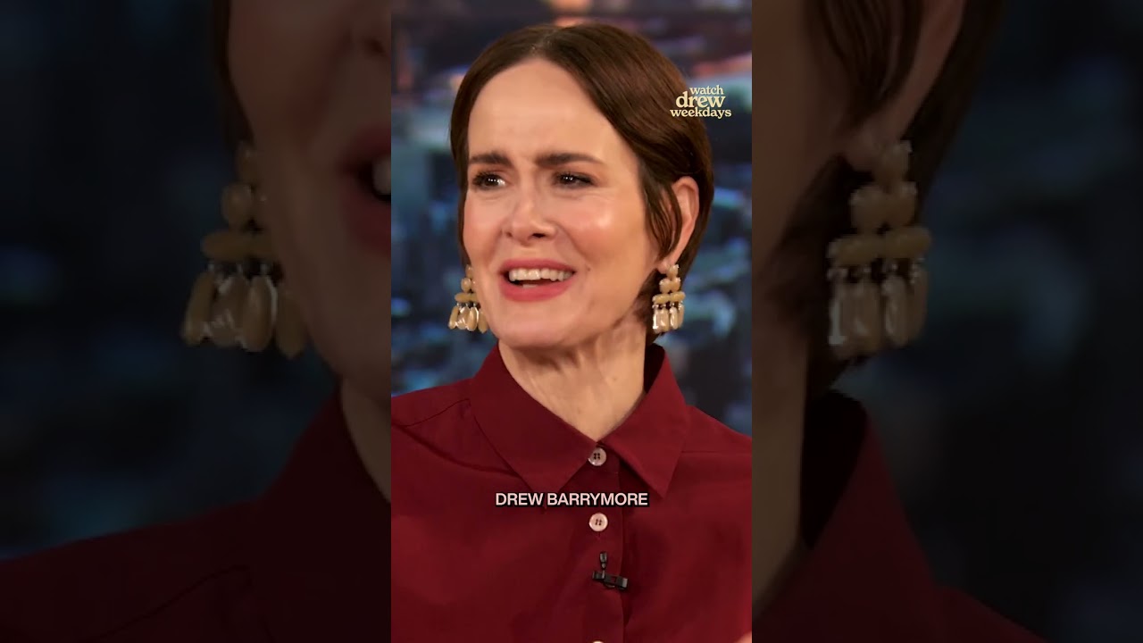 Sarah Paulson Reveals Her Surprising Party Trick: "I have an eyebrow problem" | #Shorts
