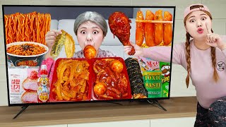 ASMR MUKBANG SPICY CHEESE TEOKBOKKI Convenience Store by HIU 하이유