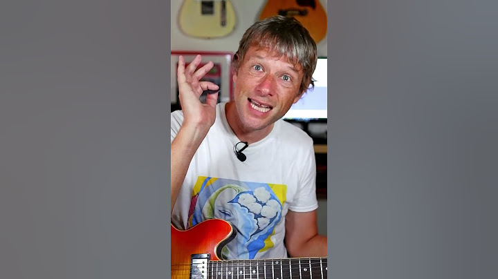Hitting the Wrong Strings? | One Minute Wednesday | Guitar Lesson