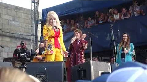 "Jolene", Dolly Parton and the Highwomen, Newport ...