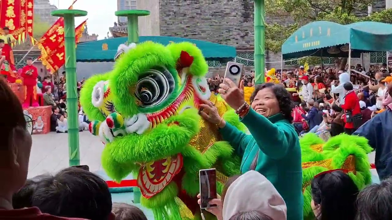 Chinese Dragon Dance
