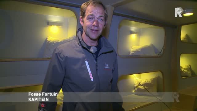 Met twintig leerlingen aan boord is de Wylde Swan zaterdag uit Rotterdam vertrokken