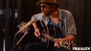 Folk Alley Sessions: Todd Snider - "Too Soon To Tell"