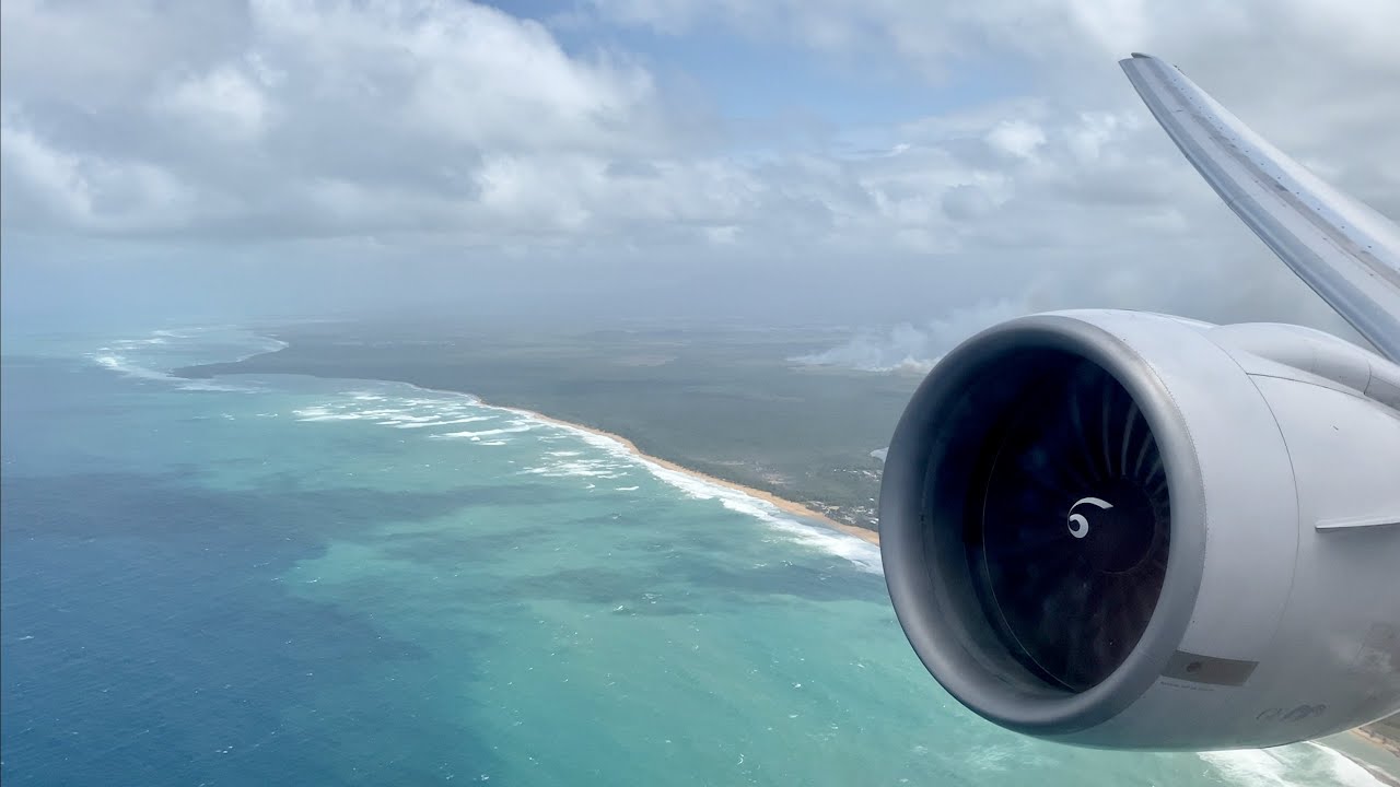 Amazing GE90 Noise | United 777-200ER Takeoff | San Juan, Puerto Rico