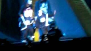 Download Lagu two step- tpain MP3