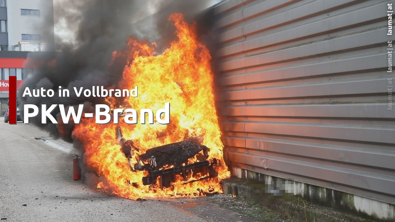 Auto in Vollbrand: Drei Feuerwehren bei Brand eines PKW in Marchtrenk im Einsatz