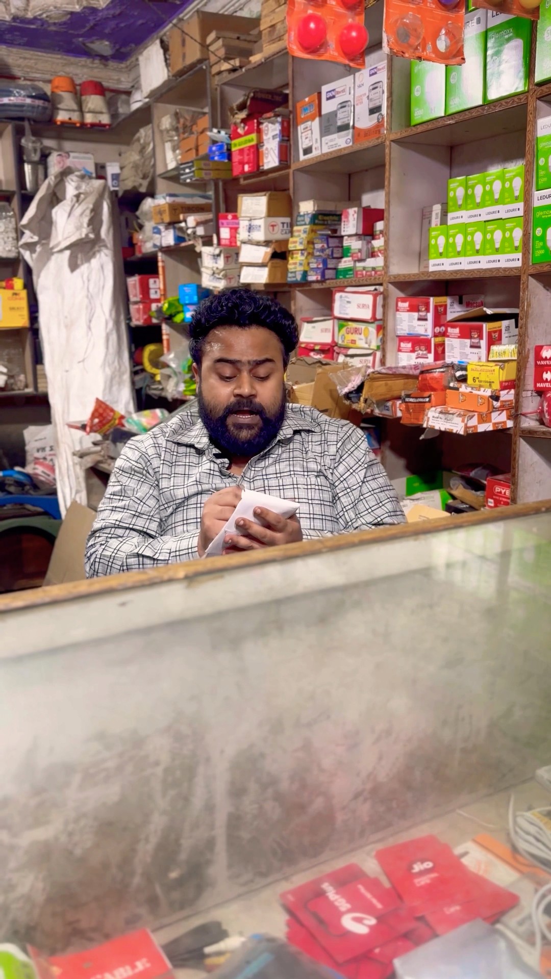 मक्खी? Maaro? II #sevengers #shorts