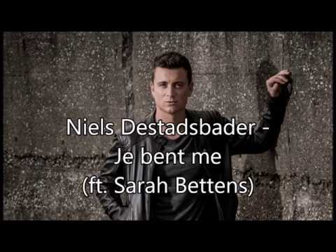 Bekijk de videoclip voor {trackName} van {artistName}