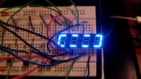 Arduino/4 Digit 7 Segment/Demultiplexer Graphics Demo