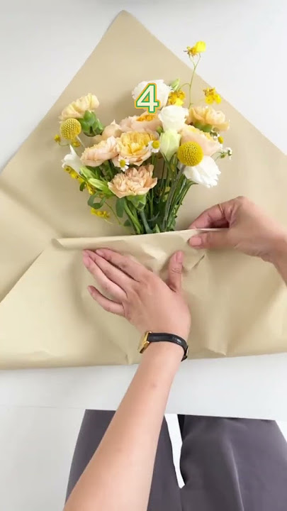 How to Wrap a Bouquet of Flowers with Wrapping Paper