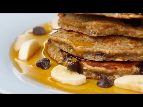 Flourless Peanut Butter, Oat & Banana Pancakes