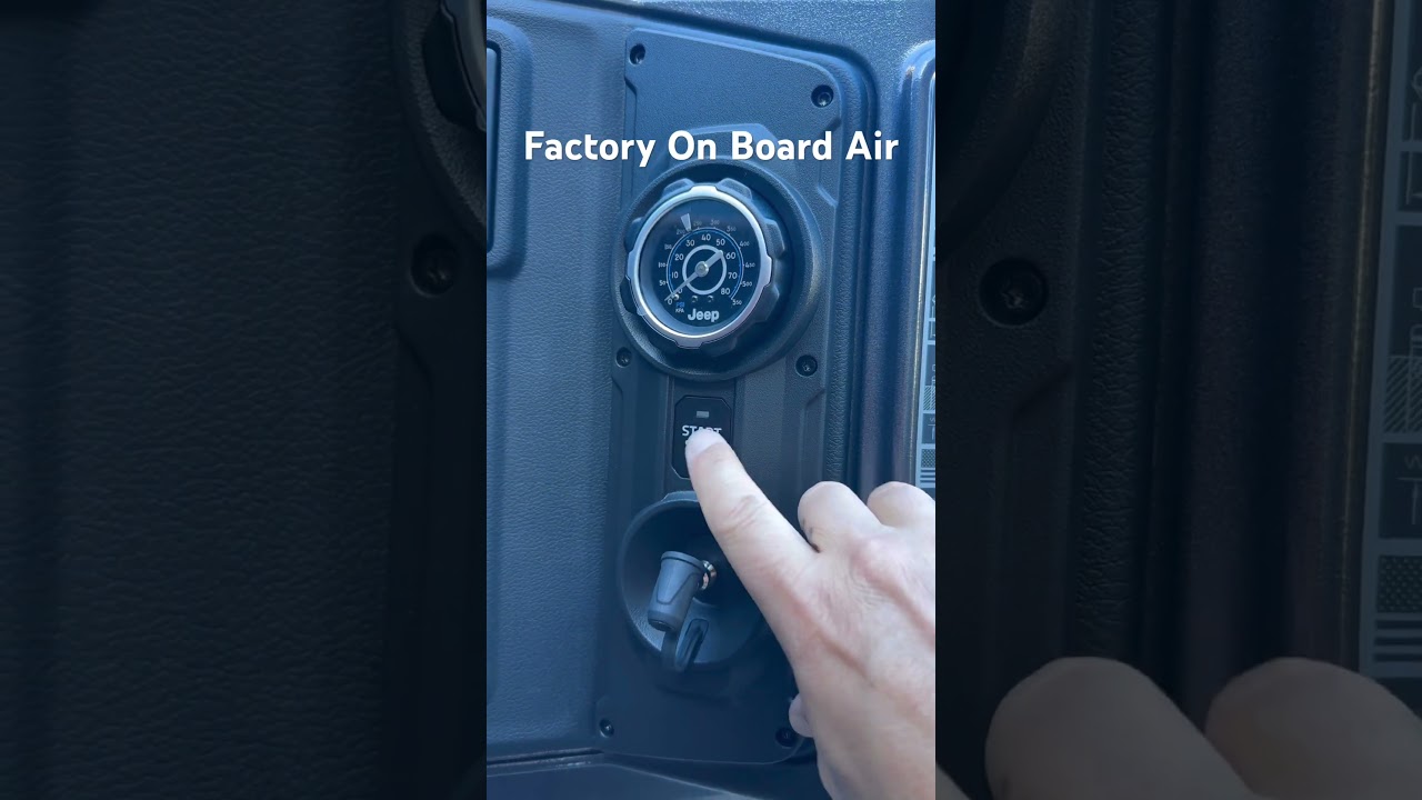 Установленный на заводе воздушный компрессор, который стоит инвестиций в размере 2 тыс. долларов