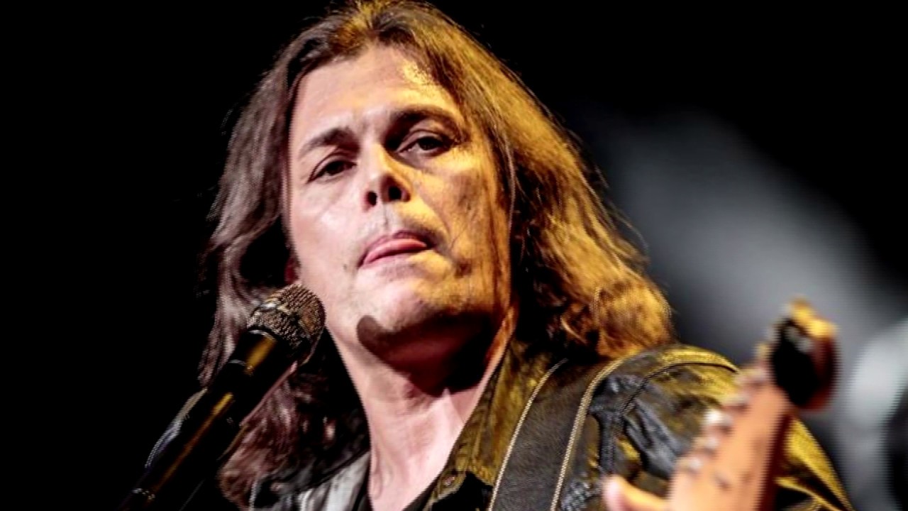 Gianluca Grignani - L'Aiuola + TESTO