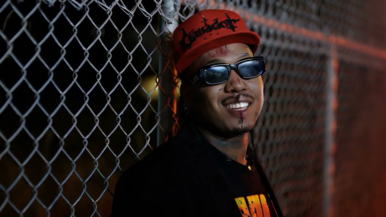 LA MAKULADA - DILON BABY - MONTANA 70 - FUMA Y SEDA 