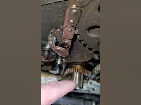Ford 4.0 SOHC timing chain slack - YouTube