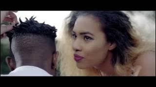 Laylizzy ft. AKA  - Hello