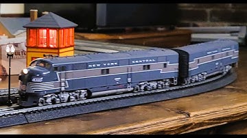 My BLI NYC E7 Short in 4K Retro Theme HO Scale