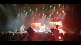 Three Days Grace- Never Too Late Live!