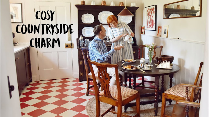 Inside the CUTEST GATEHOUSE IN THE ENGLISH COUNTRYSIDE