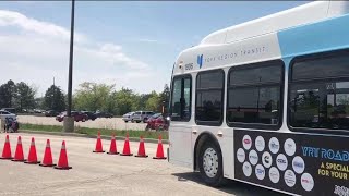 Conductores de autobús compiten en un 'roadeo' de transporte público