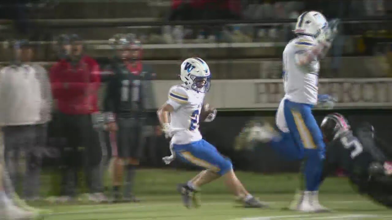 Wilton football defeats West Branch, 30-7, advances to 2A quarterfinals