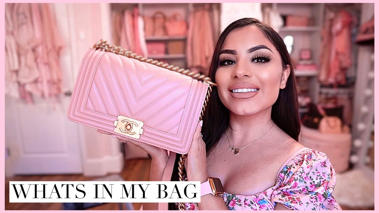What's In my Bag?  Pink Chanel Le Boy 