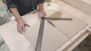 How to cut 45 degree with a      simple Mitre jig                  (دليل قص زاويه ٤٥)