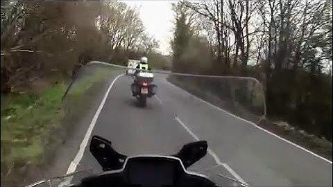 Advanced Motorcycle Test - examiners commentary