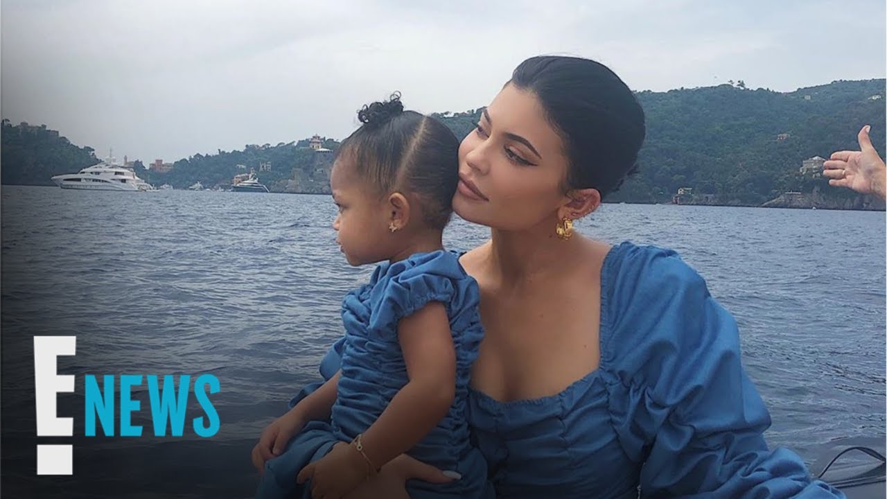 Kylie Jenner & Stormi Show Amore on Italian Vacation 
