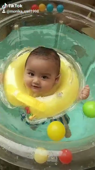 Baby spa dirumah aja // baby lucu berenang // bayi bisa berenang