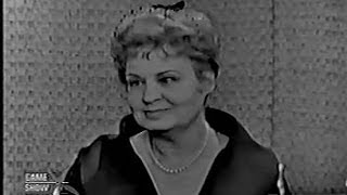 What's My Line?  Shirley Booth; Johnny Carson [panel] (May 27, 1962)