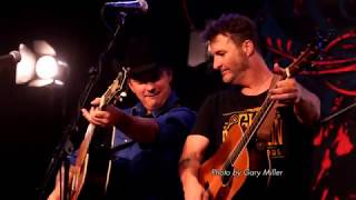 Deryl Dodd featuring Matt Hillyer  "Drinkin' Bout You" LIVE on The Texas Music Scene chords