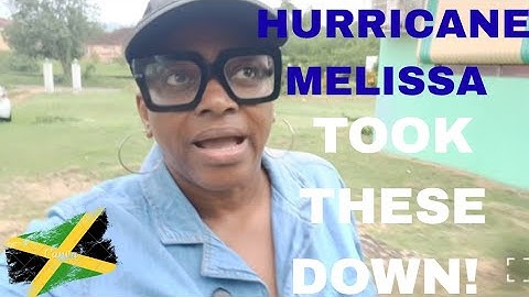 THIS IS WHAT GOING ON  WITH THE HURRICANE  IN MY TOWN🇯🇲🇯🇲