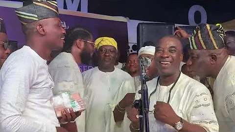 MONEY SPEAKING! SEE WHO OVER SPEND FOR K-1 ON STAGE AT LAGOS STYLISH BIG BOY,GBENGA ISLANDER'S PARTY