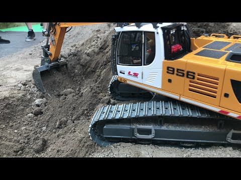 EXCAVATOR Rc AMAZING LIEBHEER 956, rc machines,maquinaria pesada a radio control ¡ - YouTube