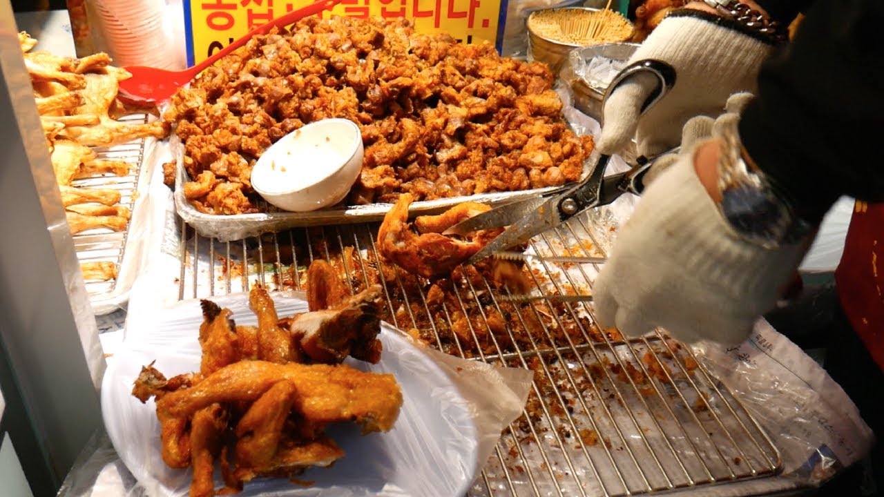 Mouthwatering KOREAN FOOD TOUR in SEOUL, South Korea - dakgalbi, fried chicken + MORE! | Chasing a Plate - Thomas & Sheena