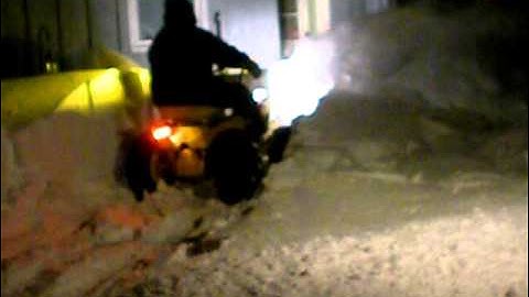 Cub Cadet 102 Snow blowing 1 of 2